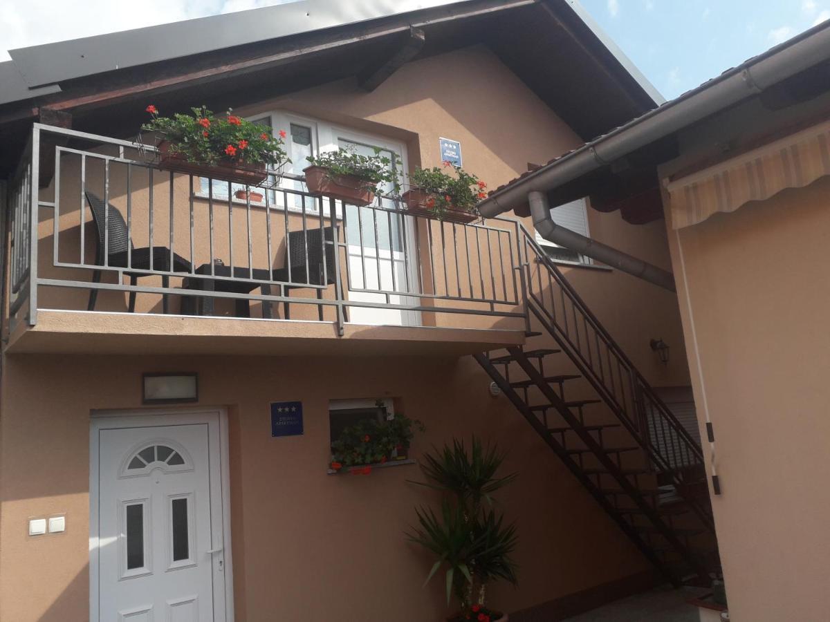 Studio Apartmani "Stimac" Garesnica Exteriör bild
